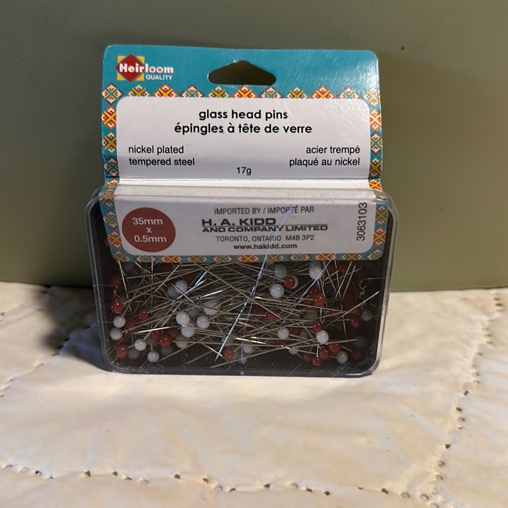 Glass Head Pins